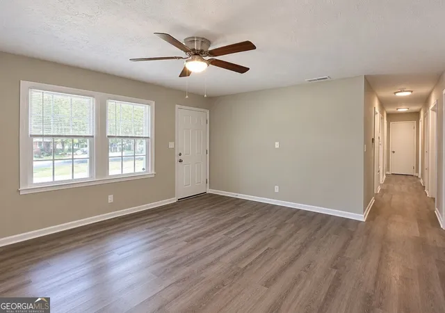 Photo 3 of Single family home for sale at 119 Sir Lancelot Dr, Lagrange, GA 30241 | MLS# 10853640 | Listing updated on 2026-09-25