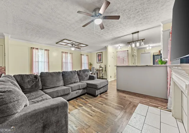 Photo 3 of Single family home for sale at 301 Briarwood Dr, Calhoun, GA 30701 | MLS# 10837987 | Listing updated on 2026-09-16