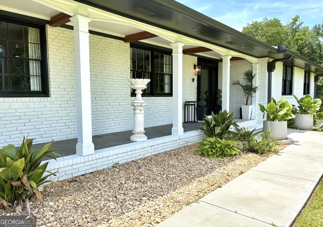 Photo 2 of Single family home for sale at 1842 Williamson Rd, Macon, GA 31206 | MLS# 10846291 | Listing updated on 2026-09-30