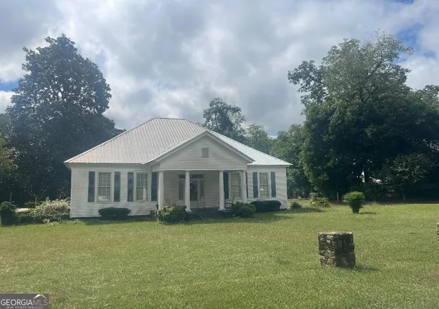 Photo 1 of Single family home for sale at 424 Lagrange St, Greenville, GA 30222 | MLS# 10845072 | Listing updated on 2026-09-26