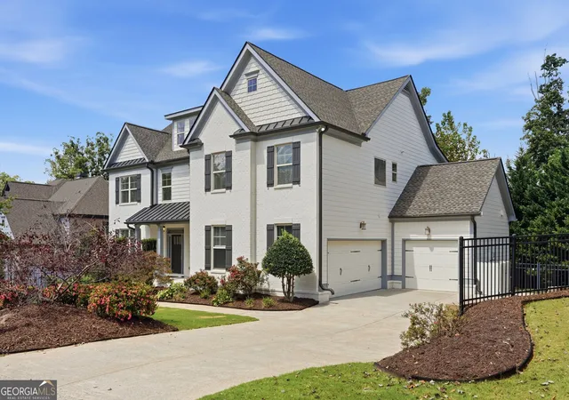Photo 2 of Single family home for sale at 1890 Marcia Overlook Dr, Cumming, GA 30041 | MLS# 10844843 | Listing updated on 2026-09-11