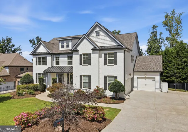 Photo 3 of Single family home for sale at 1890 Marcia Overlook Dr, Cumming, GA 30041 | MLS# 10844843 | Listing updated on 2026-09-11