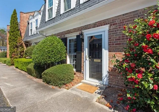 Townhouse for sale at 3 Surry County Pl NW, Atlanta, GA 30318 | MLS# 10850272