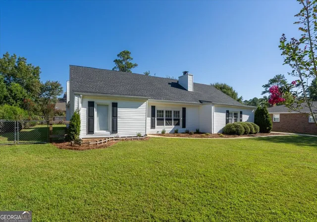 Photo 2 of Single family home for sale at 107 Ridge Cir N, Perry, GA 31069 | MLS# 10843976 | Listing updated on 2026-09-11