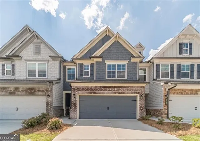 Townhouse for sale at 1936 Frisco Way, Suwanee, GA 30024 | MLS# 10840317