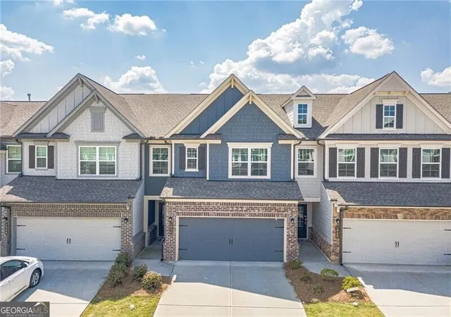 Photo 2 of Townhouse for sale at 1936 Frisco Way, Suwanee, GA 30024 | MLS# 10840317 | Listing updated on 2026-09-18
