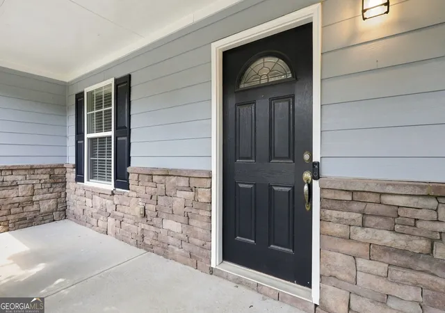 Photo 3 of Single family home for sale at 140 Magnolia Crk Dr, Canton, GA 30115 | MLS# 10840050 | Listing updated on 2026-09-18