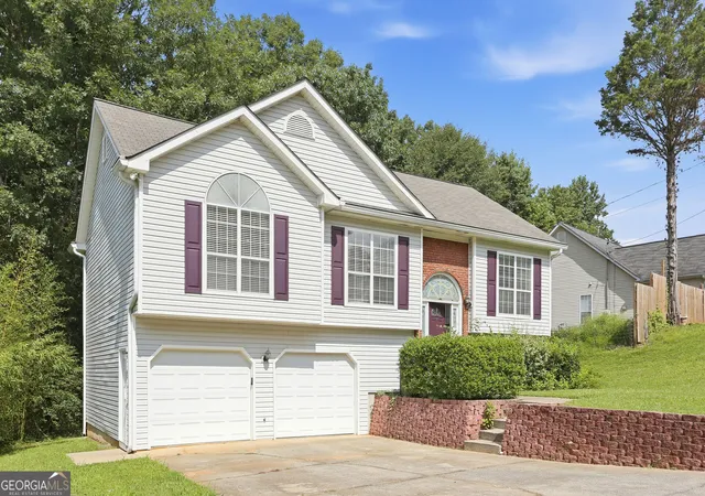 Photo 1 of Single family home for sale at 4876 Hunt Clb Dr, Flowery Branch, GA 30542 | MLS# 10838341 | Listing updated on 2026-09-20