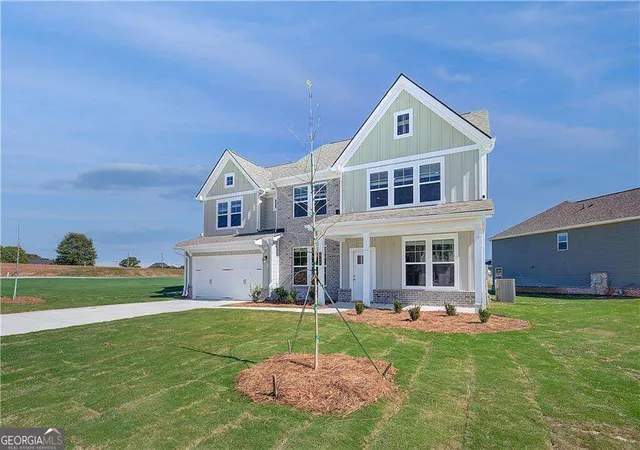 Photo 2 of Single family home for sale at 616 Sidney Ct, Stockbridge, GA 30281 | MLS# 10842462 | Listing updated on 2026-10-02