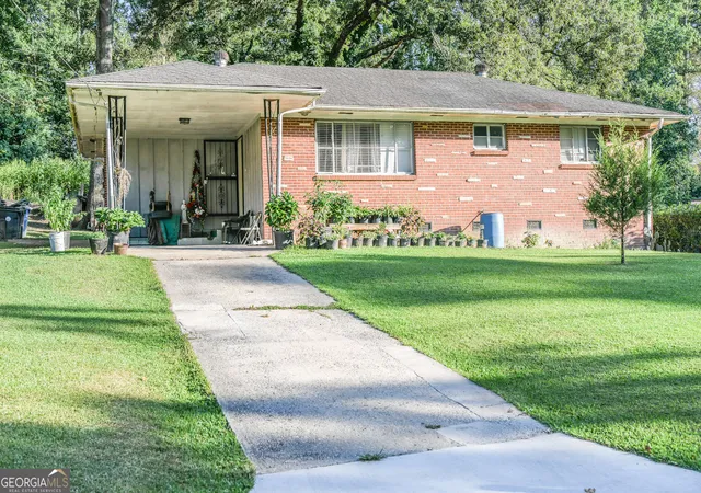 Photo 2 of Single family home for sale at 2792 Lancaster Dr, East Point, GA 30344 | MLS# 10836699 | Listing updated on 2026-09-14