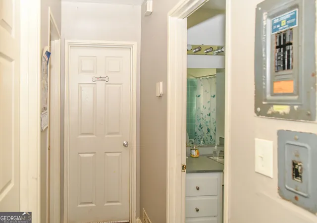 Photo 4 of Single family home for sale at 2792 Lancaster Dr, East Point, GA 30344 | MLS# 10836699 | Listing updated on 2026-09-14