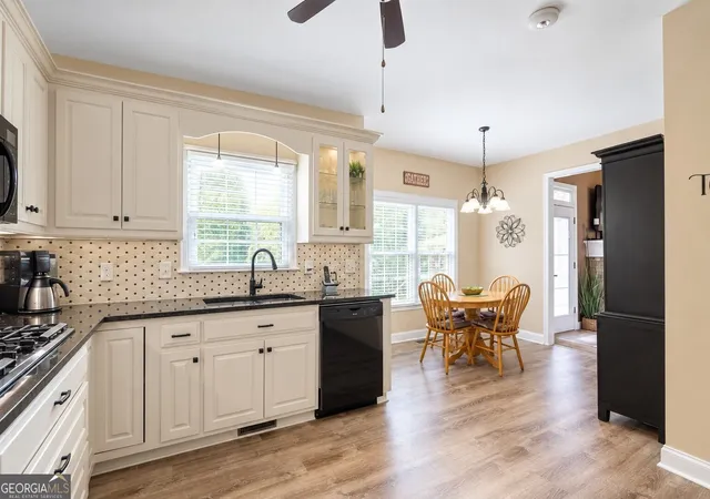 Photo 4 of Single family home for sale at 4967 Reed Field Dr Ne, Oakwood, GA 30566 | MLS# 10803042 | Listing updated on 2026-10-20