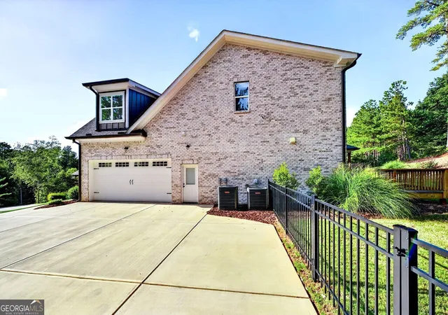 Photo 4 of Single family home for sale at 1188 Boulder Springs Dr, Bishop, GA 30621 | MLS# 10844503 | Listing updated on 2026-09-11