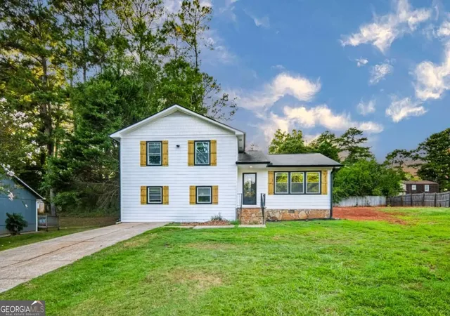 Photo 2 of Single family home for sale at 384 Mephisto Cir, Lawrenceville, GA 30046 | MLS# 10844017 | Listing updated on 2026-09-11