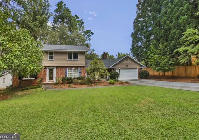 Photo 1 of Single family home for sale at 2594 W Fontainebleau Ct, Atlanta, GA 30360 | MLS# 10849275 | Listing updated on 2026-09-20