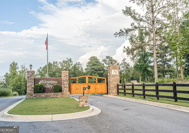 Photo 3 of Single family home for sale at 104 Open Bay Dr, Eatonton, GA 31024 | MLS# 10852055 | Listing updated on 2026-10-08