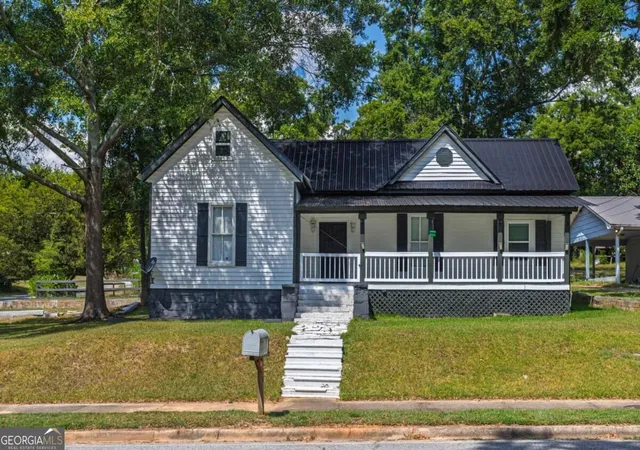 Photo 1 of Single family home for sale at 234 S Thomas St, Elberton, GA 30635 | MLS# 10840016 | Listing updated on 2026-09-18