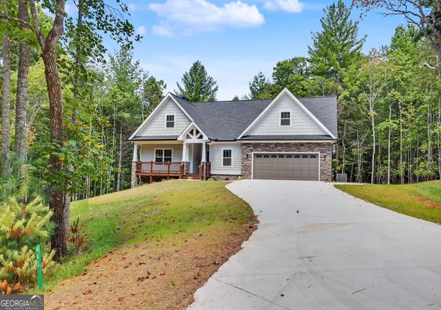 Photo 1 of Single family home for sale at 443 Hawks Nest Dr, Blairsville, GA 30512 | MLS# 10839683 | Listing updated on 2026-09-17