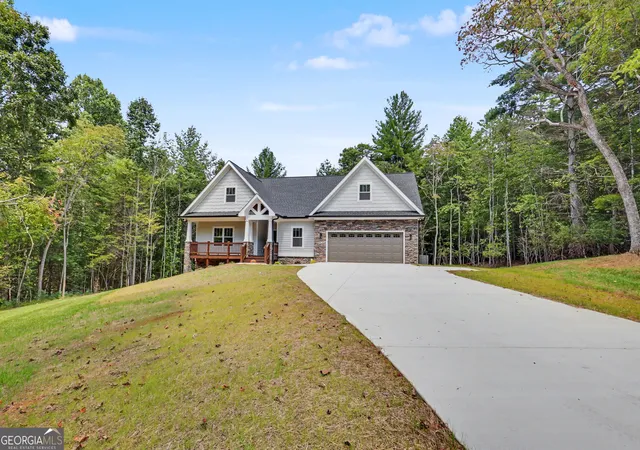Photo 2 of Single family home for sale at 443 Hawks Nest Dr, Blairsville, GA 30512 | MLS# 10839683 | Listing updated on 2026-09-17