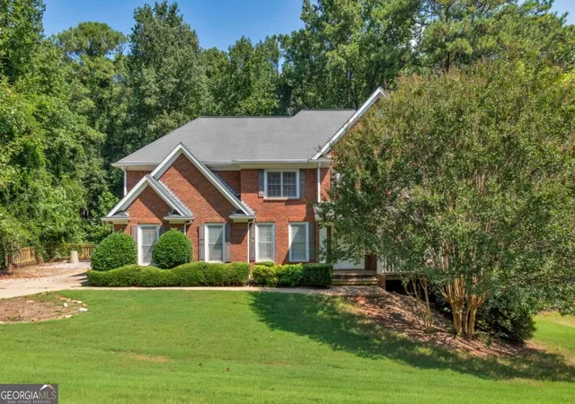 Photo 2 of Single family home for sale at 5892 Millstone Ln, Stone Mountain, GA 30087 | MLS# 10844263 | Listing updated on 2026-09-11