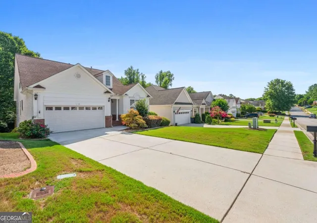 Photo 2 of Single family home for sale at 110 Scenic Hills Dr, Newnan, GA 30265 | MLS# 10802656 | Listing updated on 2026-09-26