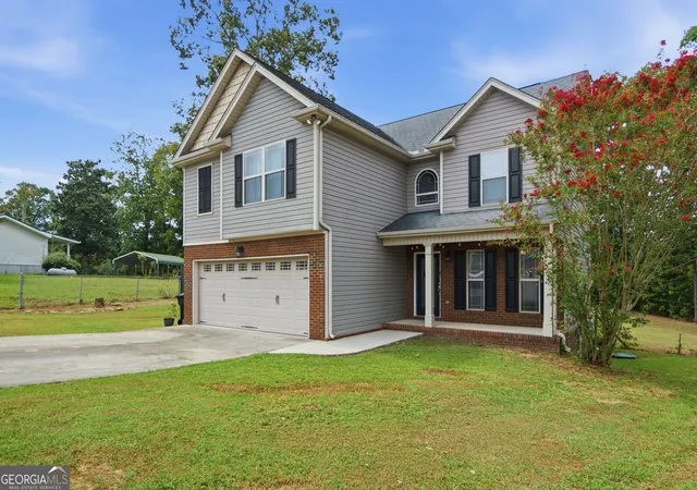 Photo 2 of Single family home for sale at 222 Carrigan Cir, Ringgold, GA 30736 | MLS# 10842853 | Listing updated on 2026-09-10