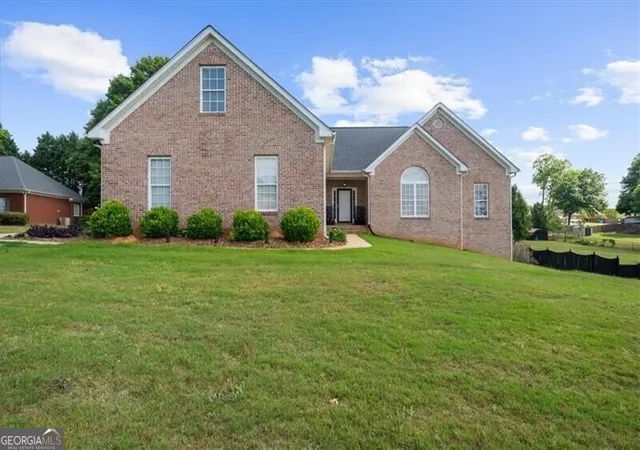 Photo 2 of Single family home for sale at 1330 Crimson Ln, Mcdonough, GA 30252 | MLS# 10831971 | Listing updated on 2026-09-10