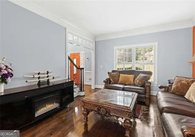 Photo 4 of Single family home for sale at 5502 Oakwood Dr, Stone Mountain, GA 30087 | MLS# 10851491 | Listing updated on 2026-10-07