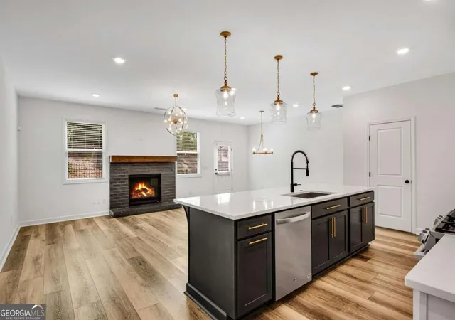 Photo 3 of Townhouse for sale at 1251 Willamette Way, Marietta, GA 30008 | MLS# 10840427 | Listing updated on 2026-09-18