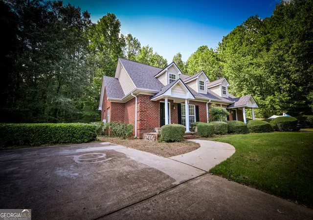 Listing Photo 1 - Condo for sale in building located at 1021 Dash Dr, Bogart, GA 30622
