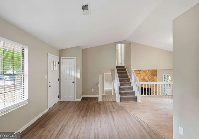 Photo 2 of Single family home for sale at 5130 S Woodbridge Trl, Stone Mountain, GA 30088 | MLS# 10856629 | Listing updated on 2026-10-28