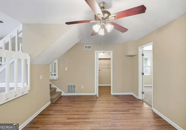 Photo 4 of Single family home for sale at 5130 S Woodbridge Trl, Stone Mountain, GA 30088 | MLS# 10856629 | Listing updated on 2026-10-28