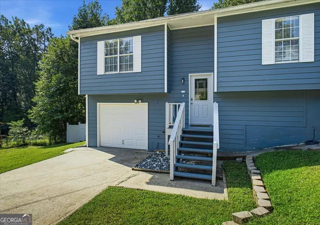 Photo 2 of Single family home for sale at 188 Pilgrim Ln, Powder Springs, GA 30127 | MLS# 10815308 | Listing updated on 2026-09-10