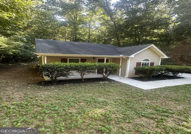 Photo 2 of Sale Pending at 69 Autumn Dr, Nicholson, GA 30565 | MLS# 10836099 | Listing updated on 2026-10-06