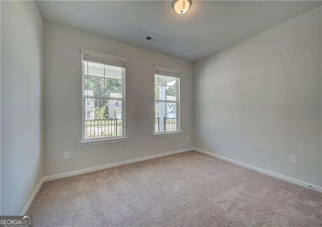 Photo 4 of Single family home for sale at 174 Crabbswood Dr, Mcdonough, GA 30253 | MLS# 10840149 | Listing updated on 2026-09-17
