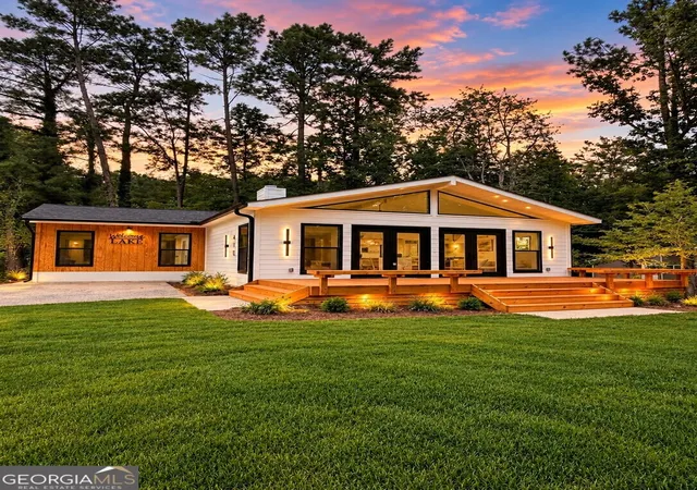 Photo 1 of Single family home for sale at 400 Cottonwood Dr, Woodstock, GA 30189 | MLS# 10826503 | Listing updated on 2026-09-18