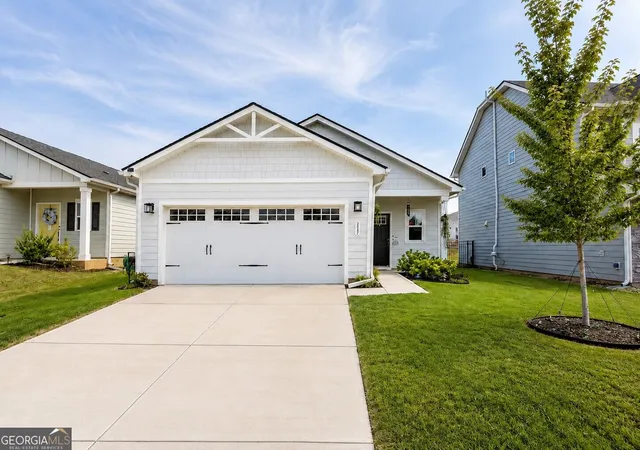 Photo 1 of Single family home for sale at 367 Moosehead Trl, Hoschton, GA 30548 | MLS# 10836216 | Listing updated on 2026-09-17