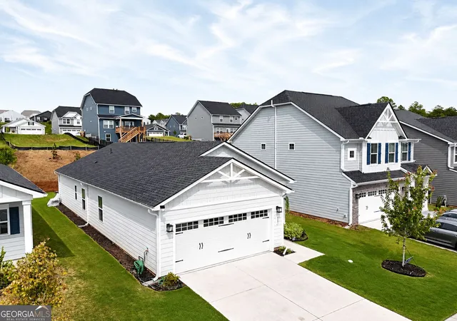 Photo 2 of Single family home for sale at 367 Moosehead Trl, Hoschton, GA 30548 | MLS# 10836216 | Listing updated on 2026-09-17
