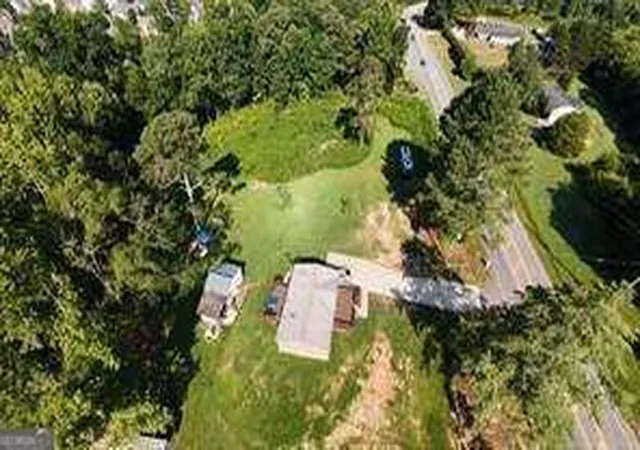 Photo 3 of Single family home for sale at 4060 Jot Em Dl Rd, Cumming, GA 30028 | MLS# 10839551 | Listing updated on 2026-09-17