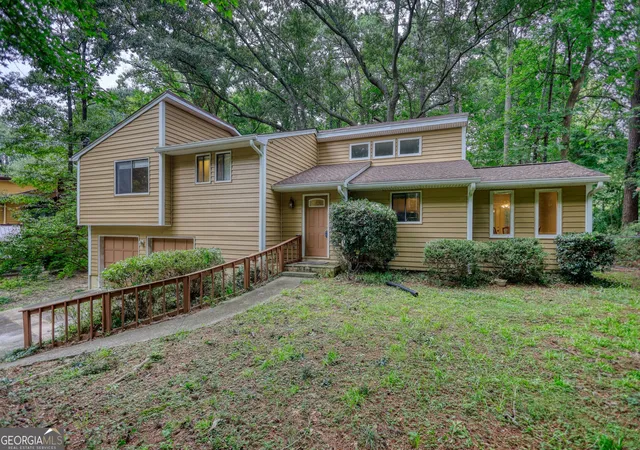 Photo 2 of Single family home for sale at 2780 Westminister Ln Nw, Conyers, GA 30012 | MLS# 10817974 | Listing updated on 2026-09-04