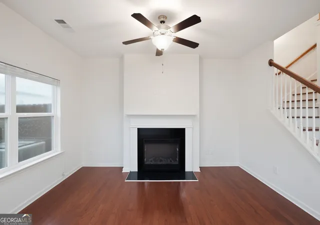 Photo 2 of Townhouse for sale at 5267 Ml Way, Stone Mountain, GA 30083 | MLS# 10848827 | Listing updated on 2026-10-03
