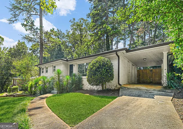 Photo 1 of Single family home for sale at 1397 David Cir, Decatur, GA 30032 | MLS# 10846816 | Listing updated on 2026-09-16
