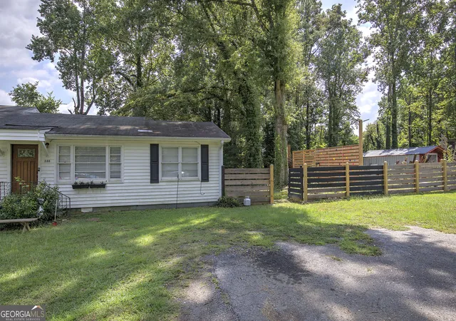 Photo 2 of Single family home for sale at 388 Due W Rd, Dallas, GA 30157 | MLS# 10850048 | Listing updated on 2026-10-05