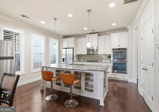 Photo 2 of Single family home for sale at 7565 Scarlet Dr, Alpharetta, GA 30005 | MLS# 10840581 | Listing updated on 2026-10-22