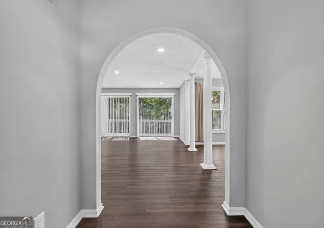 Photo 3 of Sale Pending at 938 Charleston Ct, Gainesville, GA 30501 | MLS# 10843497 | Listing updated on 2026-10-06
