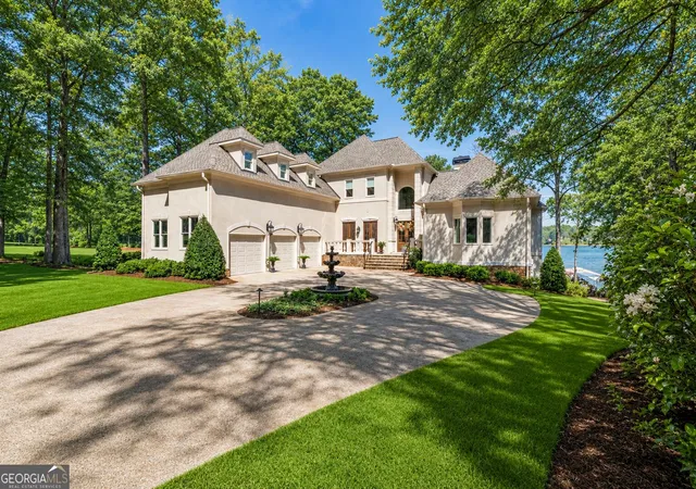 Photo 1 of Mansion for sale at 137 Winnstead Pl, Eatonton, GA 31024 | MLS# 10838645 | Listing updated on 2026-09-16