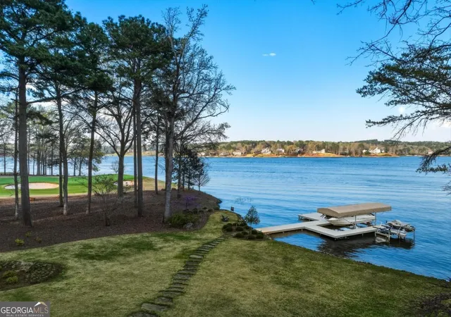 Photo 3 of Mansion for sale at 137 Winnstead Pl, Eatonton, GA 31024 | MLS# 10838645 | Listing updated on 2026-09-16