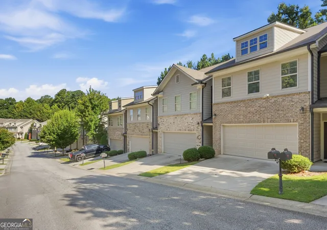 Photo 2 of Townhouse for sale at 432 Mulberry Row Se, Atlanta, GA 30354 | MLS# 10847742 | Listing updated on 2026-10-07