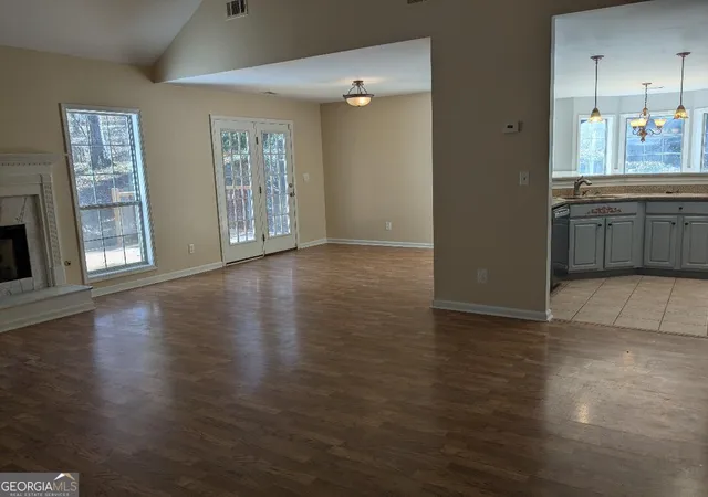 Photo 2 of Single family home for sale at 35 Paces Landing Ln, Newnan, GA 30263 | MLS# 10786417 | Listing updated on 2026-10-10