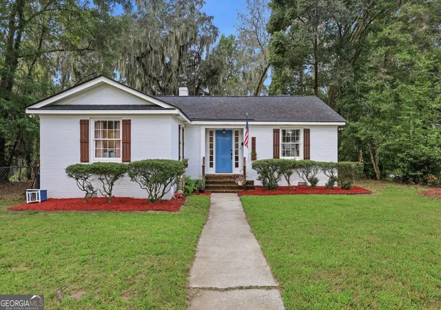 Photo 1 of Single family home for sale at 1501 E 55th Street, Savannah, GA 31404 | MLS# 10843157 | Listing updated on 2026-09-10